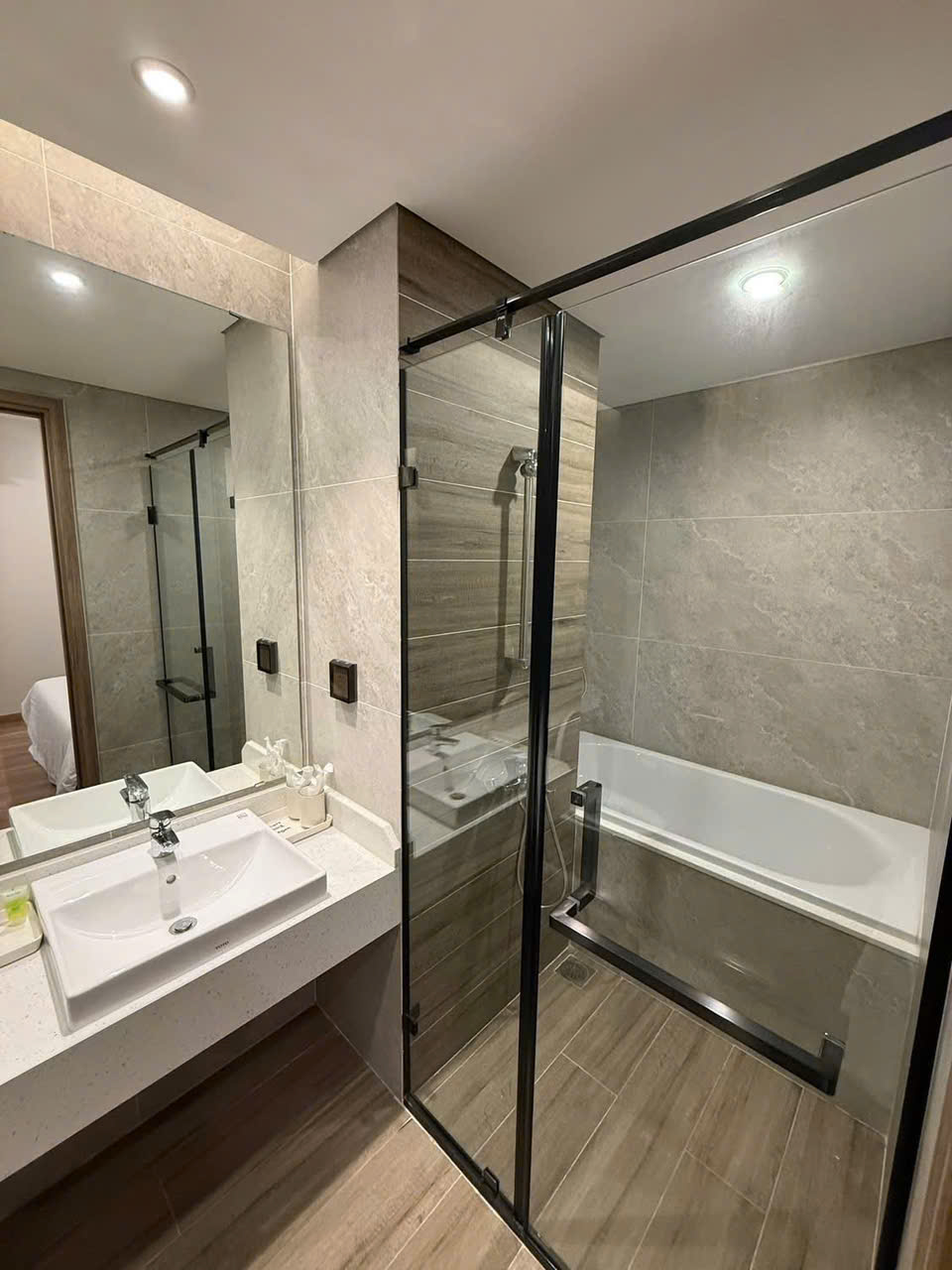 2 bedrooms apartment for rent in R1 Onsen 7