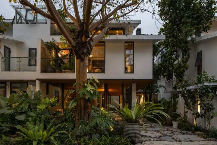 2 bedrooms villa in Vuon Tung with nice decor 1