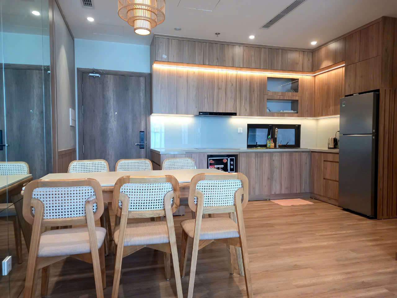 3 bedrooms apartment 97sqm at landmark 1 build ing 2