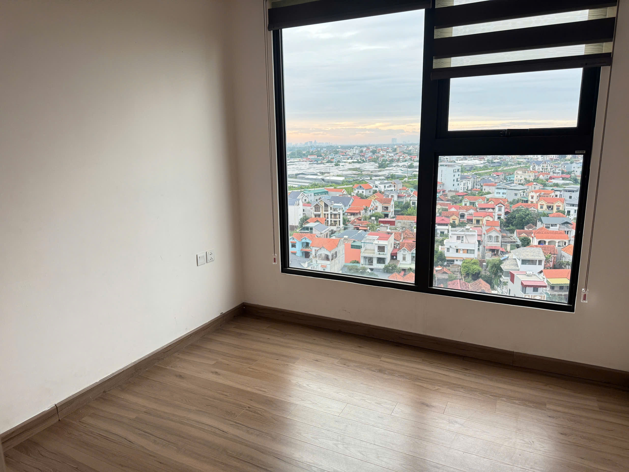 3 bedrooms apartment for rent in S2 Sky Oasis ecopark 11