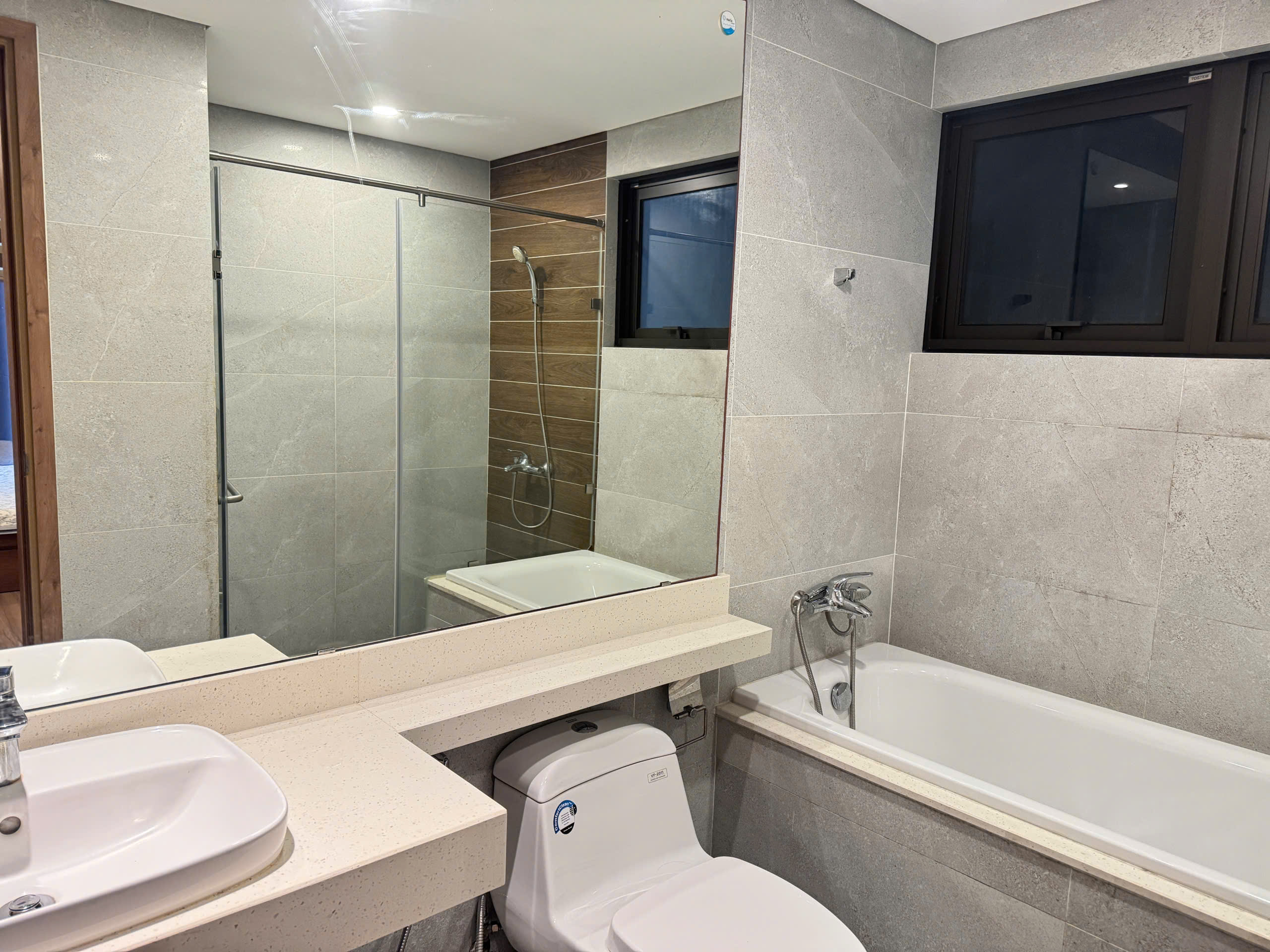 3 bedrooms apartment for rent in S2 Sky Oasis ecopark 8