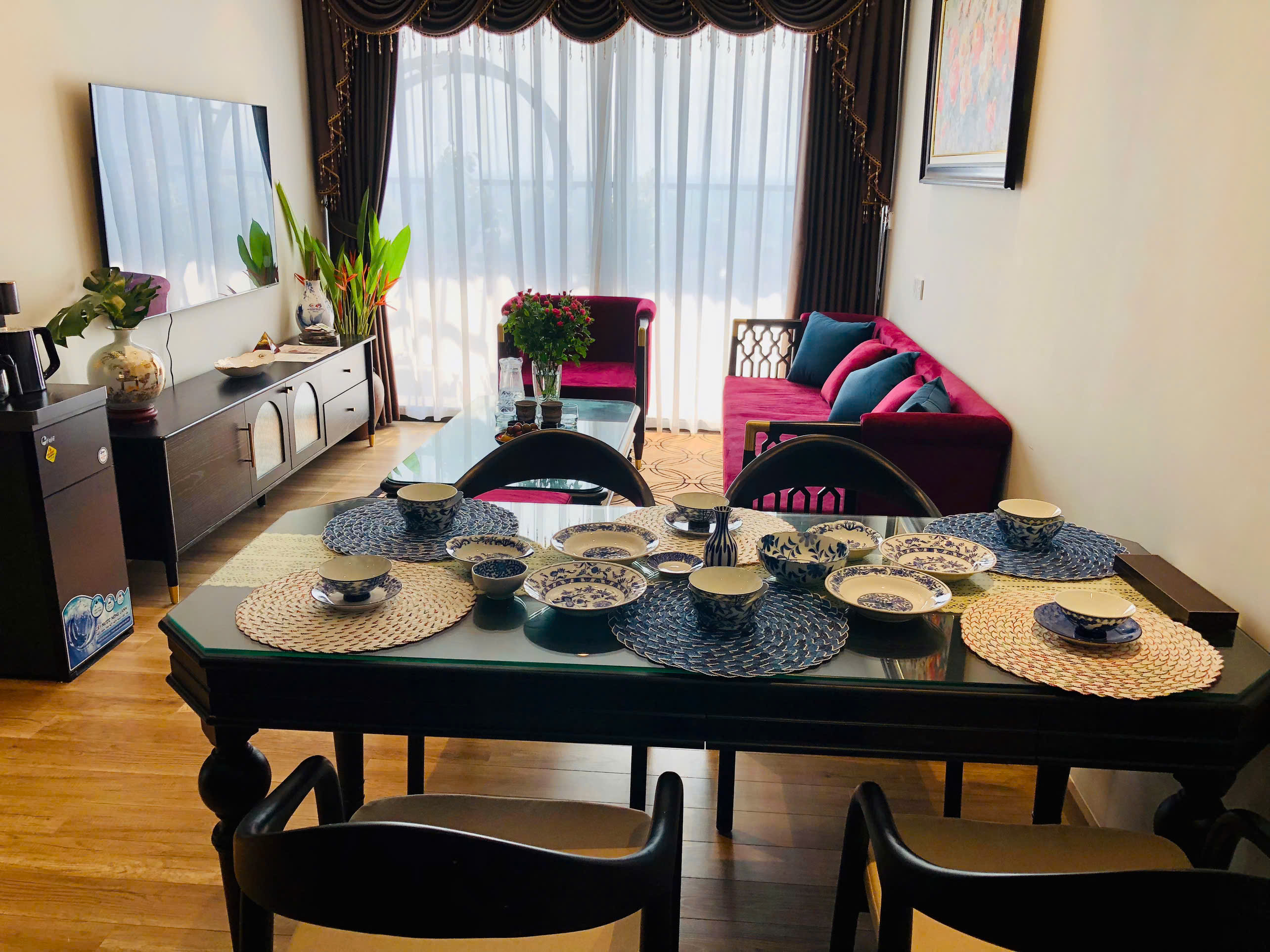 3 bedrooms apartment in Landmark Ecopark with nice furniture 4