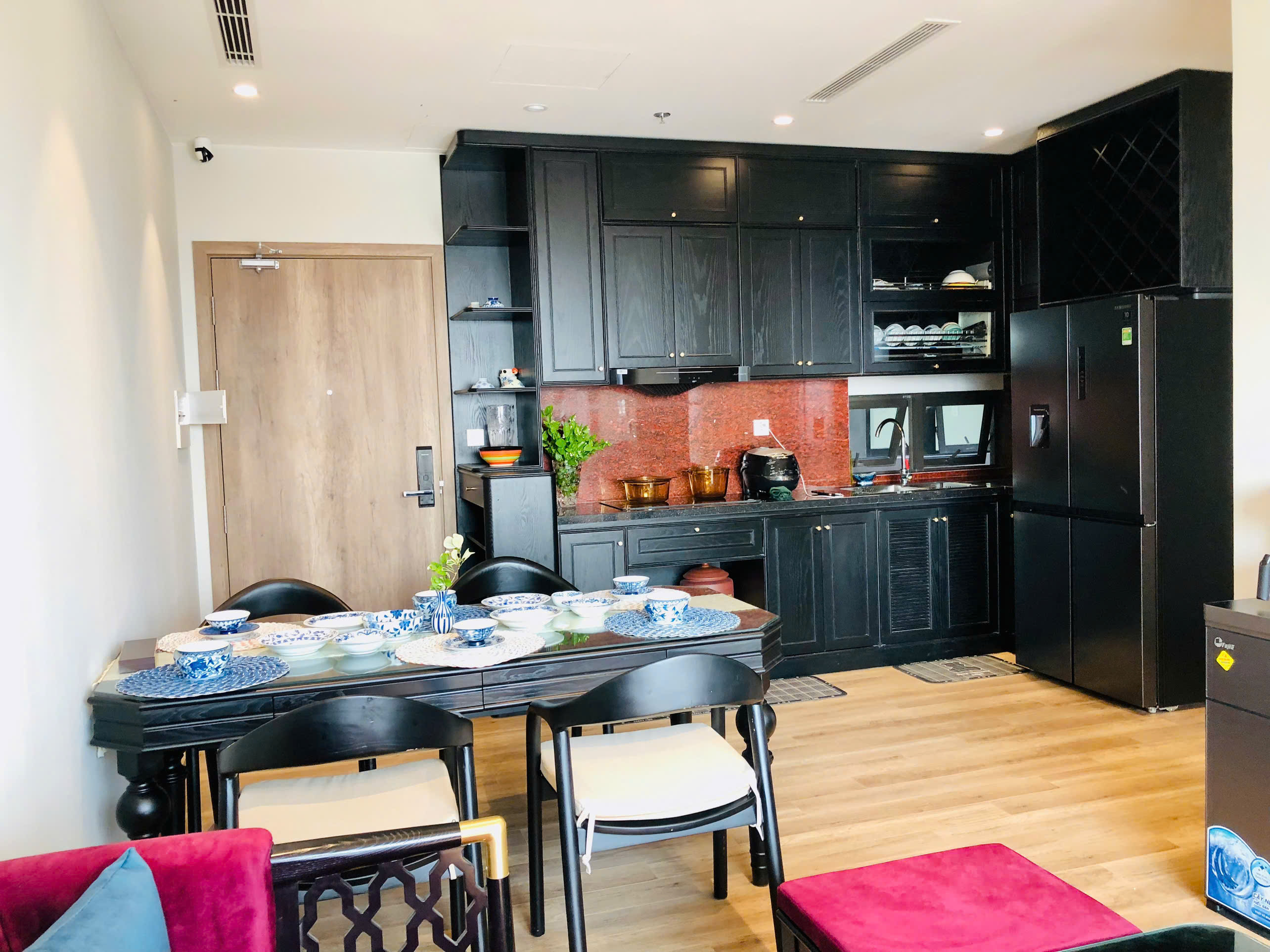 3 bedrooms apartment in Landmark Ecopark with nice furniture 5