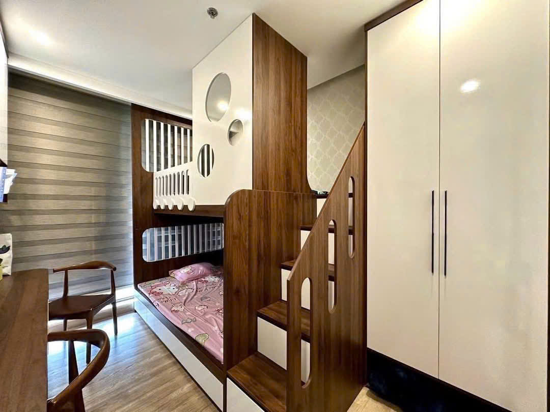 3 bedrooms apartment in Sol1 building Ecopark for rent 7