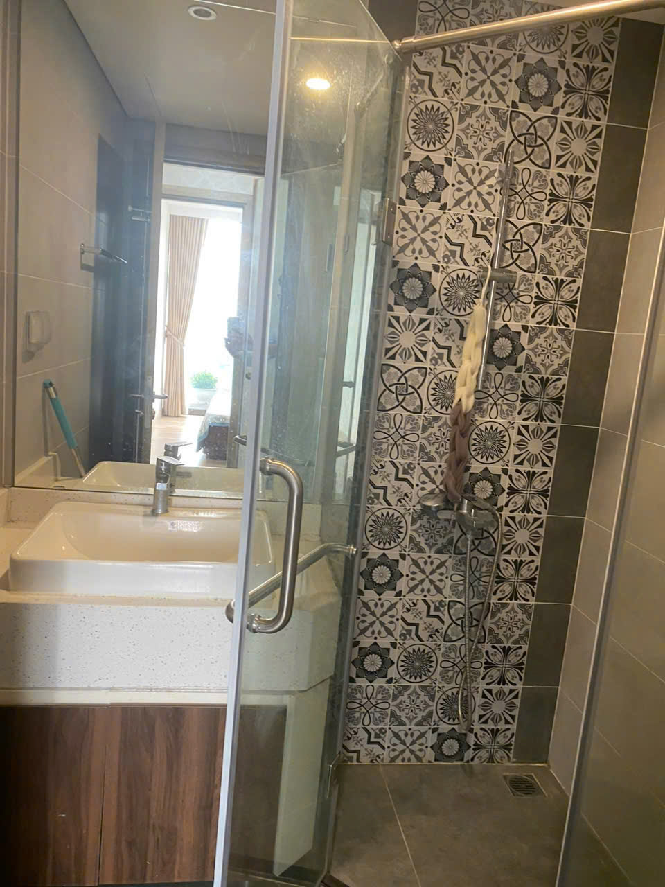 3 bedrooms apartment in Sol1 building Ecopark for rent 8