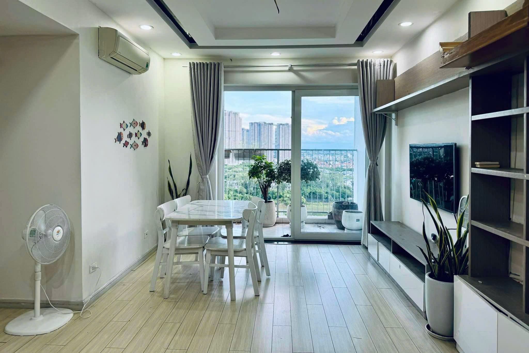 3 bedrooms full furnished apartment in Rung Co Ecopark 4