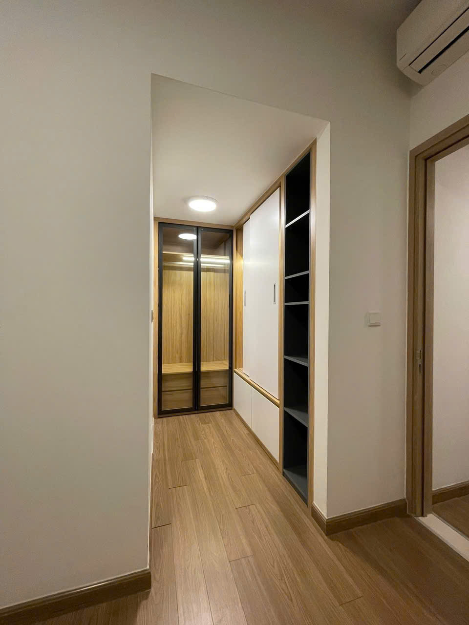3 bedrooms fully furniture apartment in park 1 building Aquabay area 9