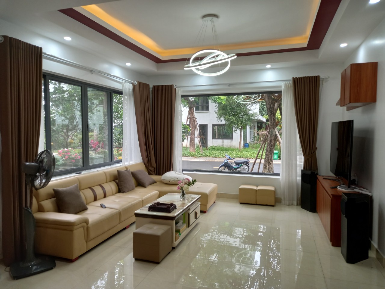 5 bedrooms furnished villa in Park river , Ecopark Van Giang 1