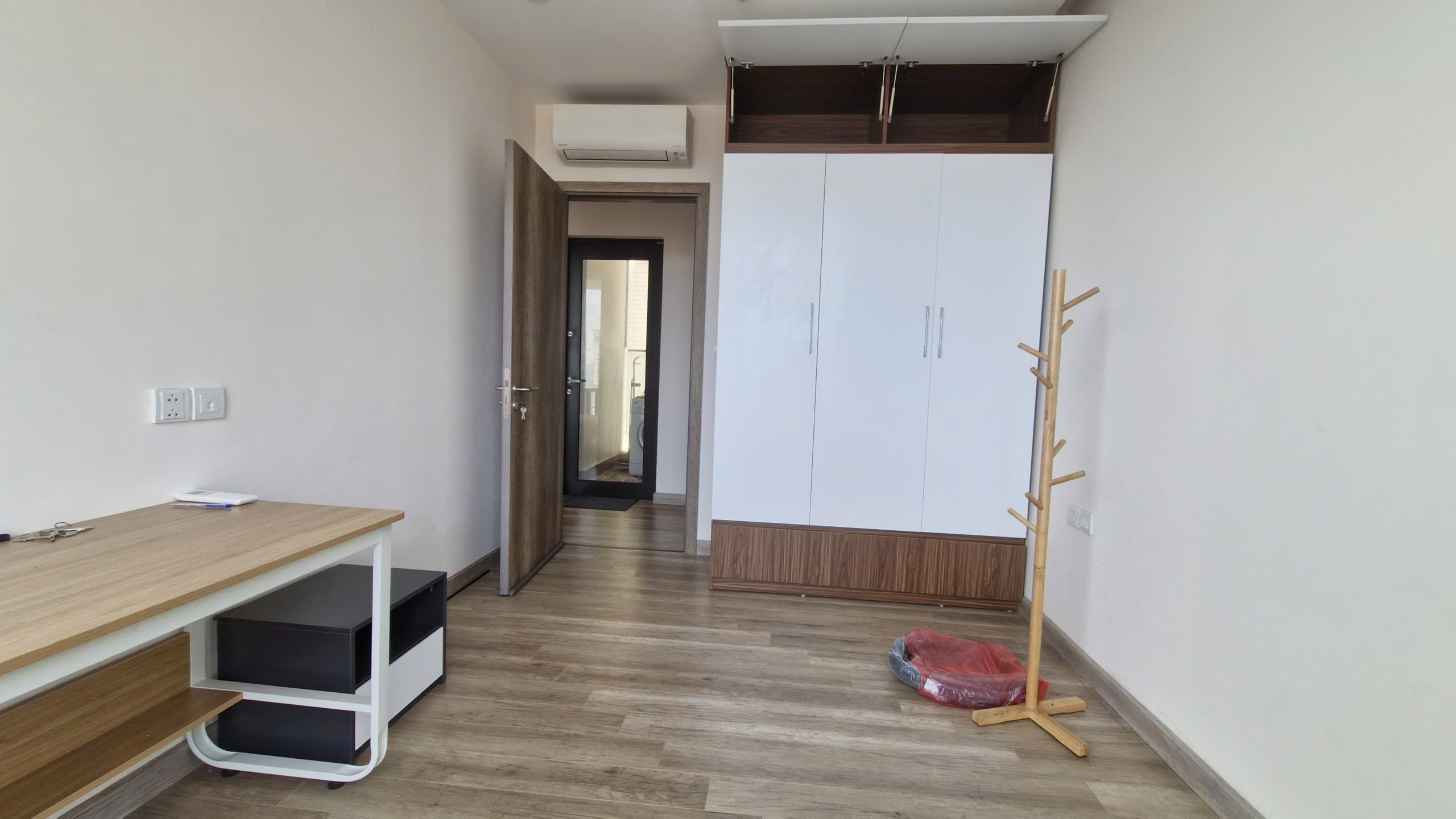 Apartment for rent in Solforest Ecopark 3 bedrooms 5