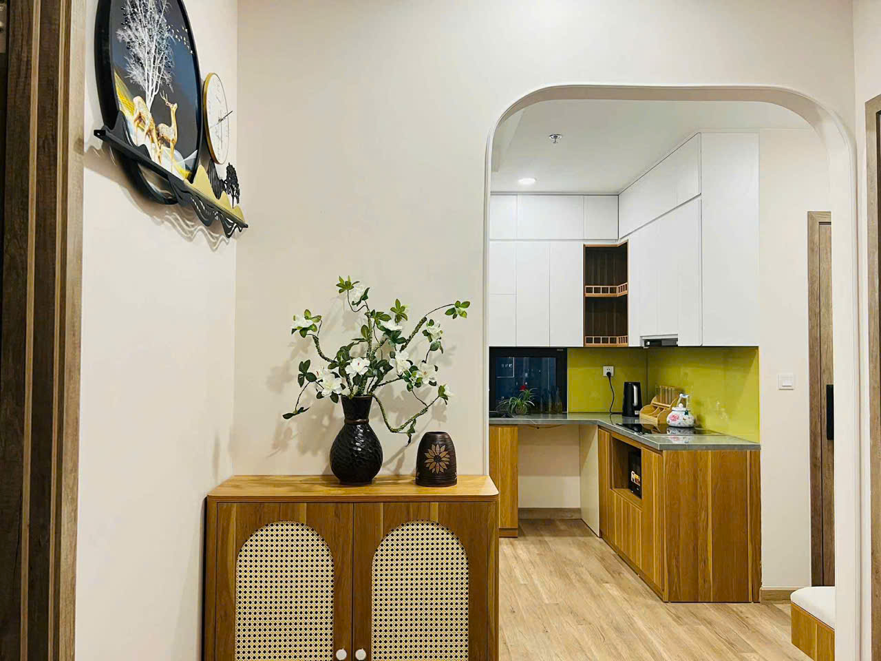 Brand new apartment for rent in Haven Park Ecopark 3 bedrooms 2