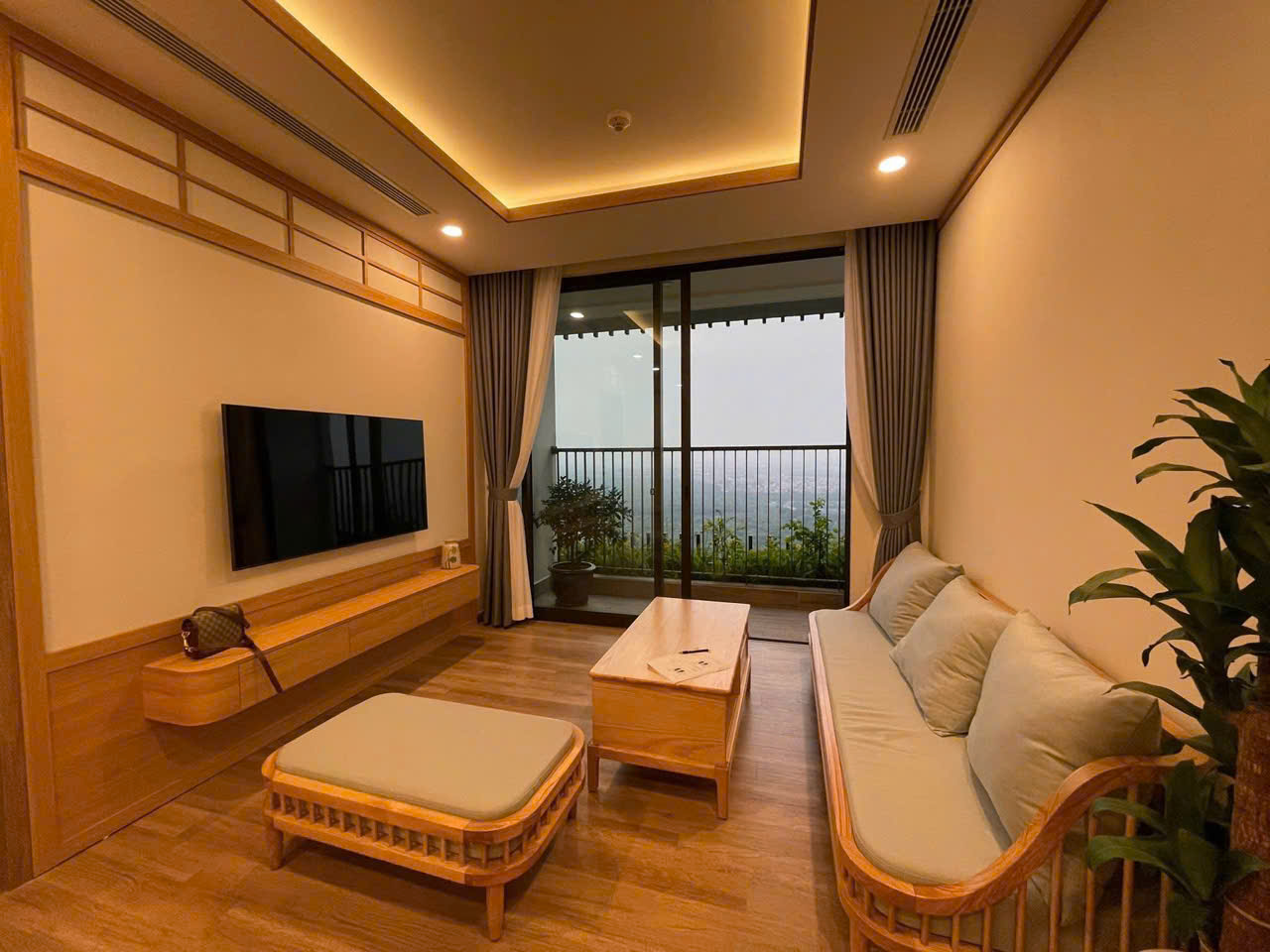 Charming 3 bedrooms apartment for rent R2 Onsen landmark 2