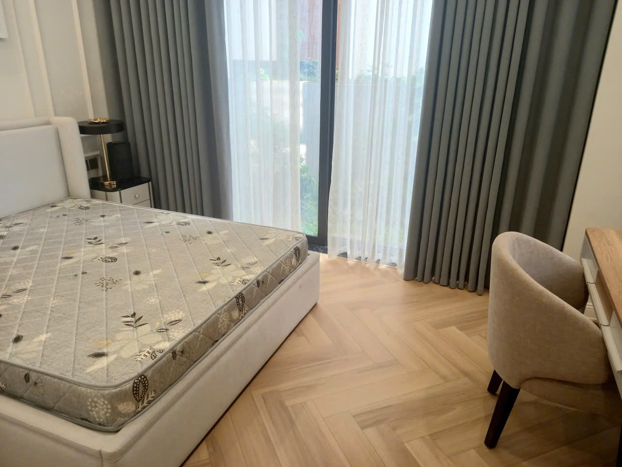 Cozy furnished house to rent in Ecopark Island Villa 6 bedrooms fully furnished 7