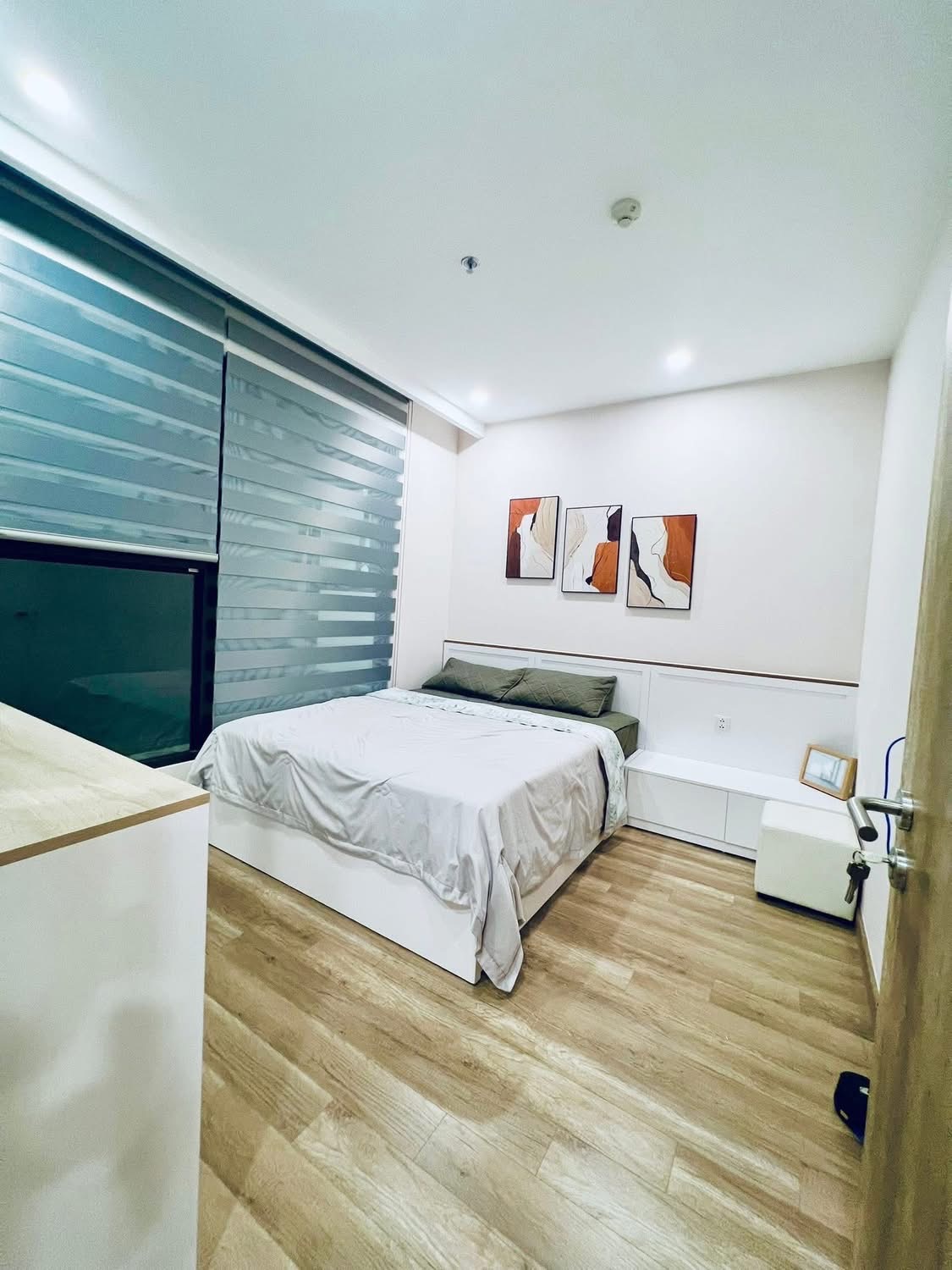 Furnished apartment for rent in Haven Park Ecopark 2 bedrooms 9