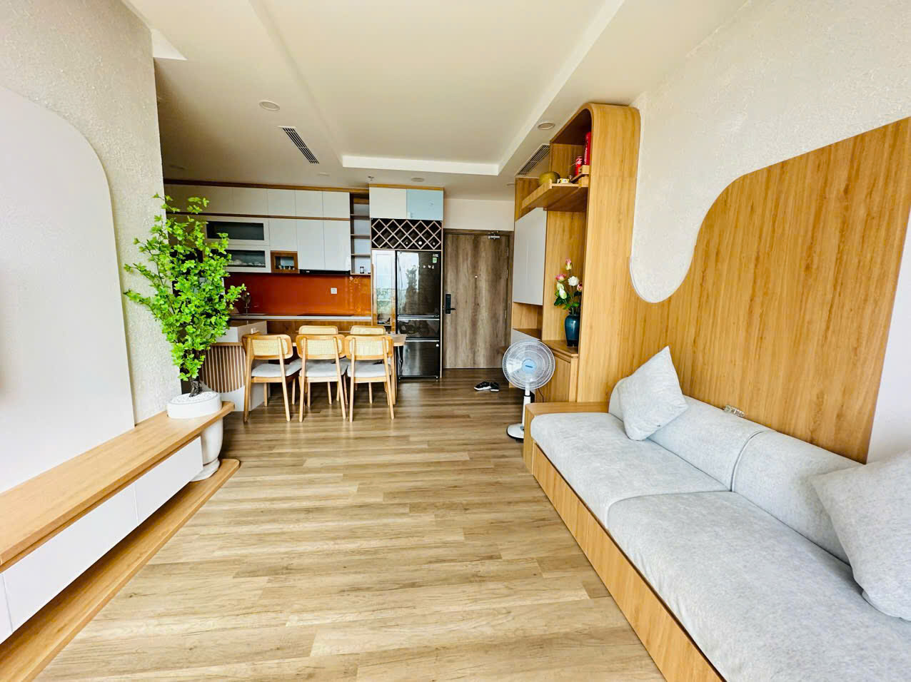 Good price 3 bedrooms apartment in Sol2 nice furniture 2