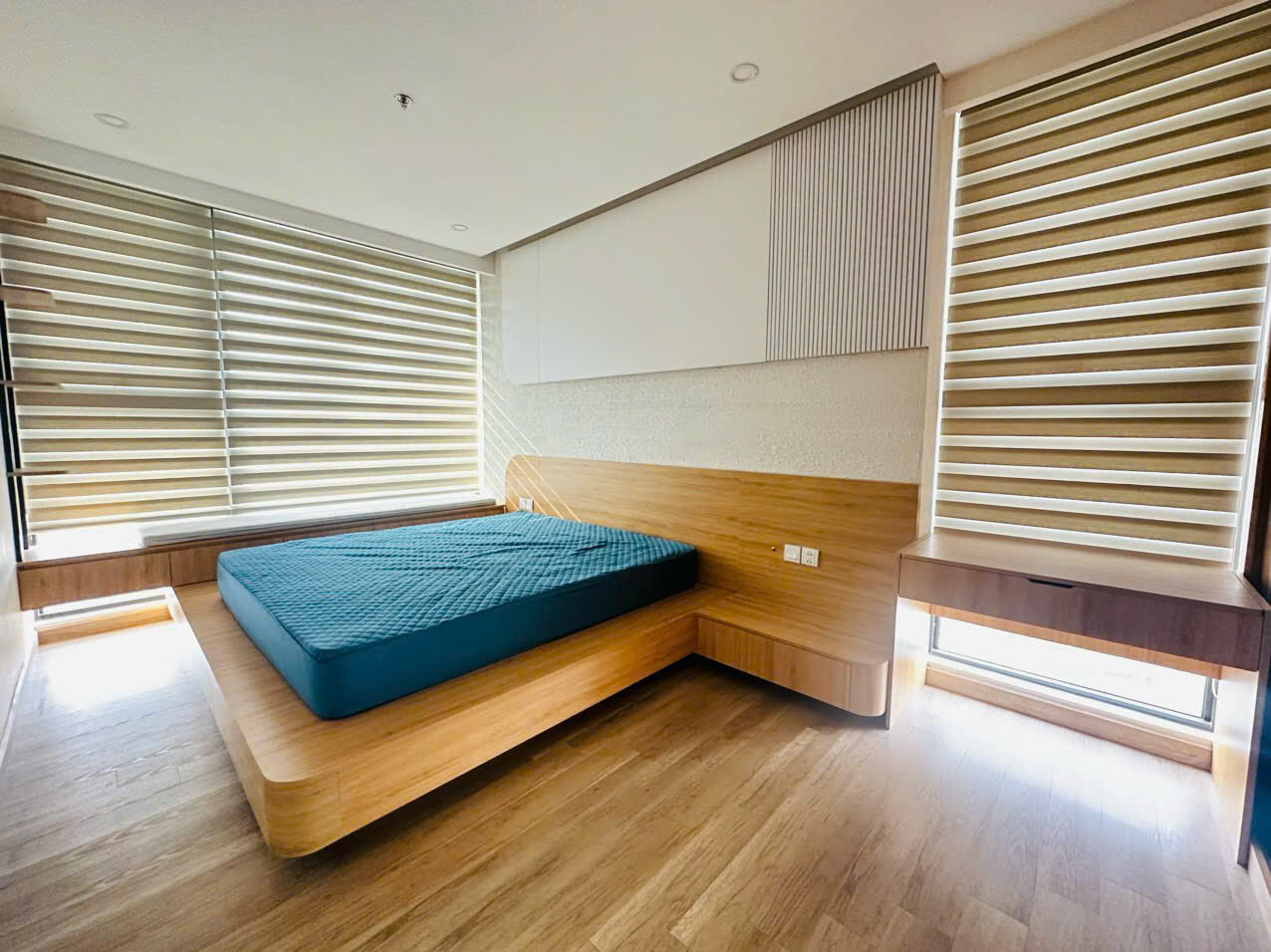 Good price 3 bedrooms apartment in Sol2 nice furniture 4