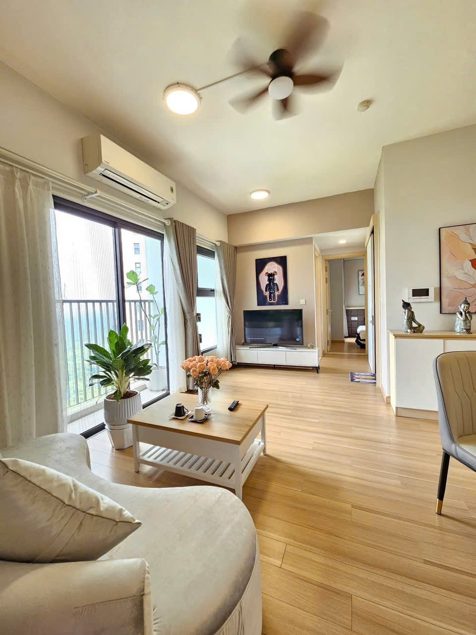 Good price apartment in Park 1 building 2 bedrooms nice furnished 1