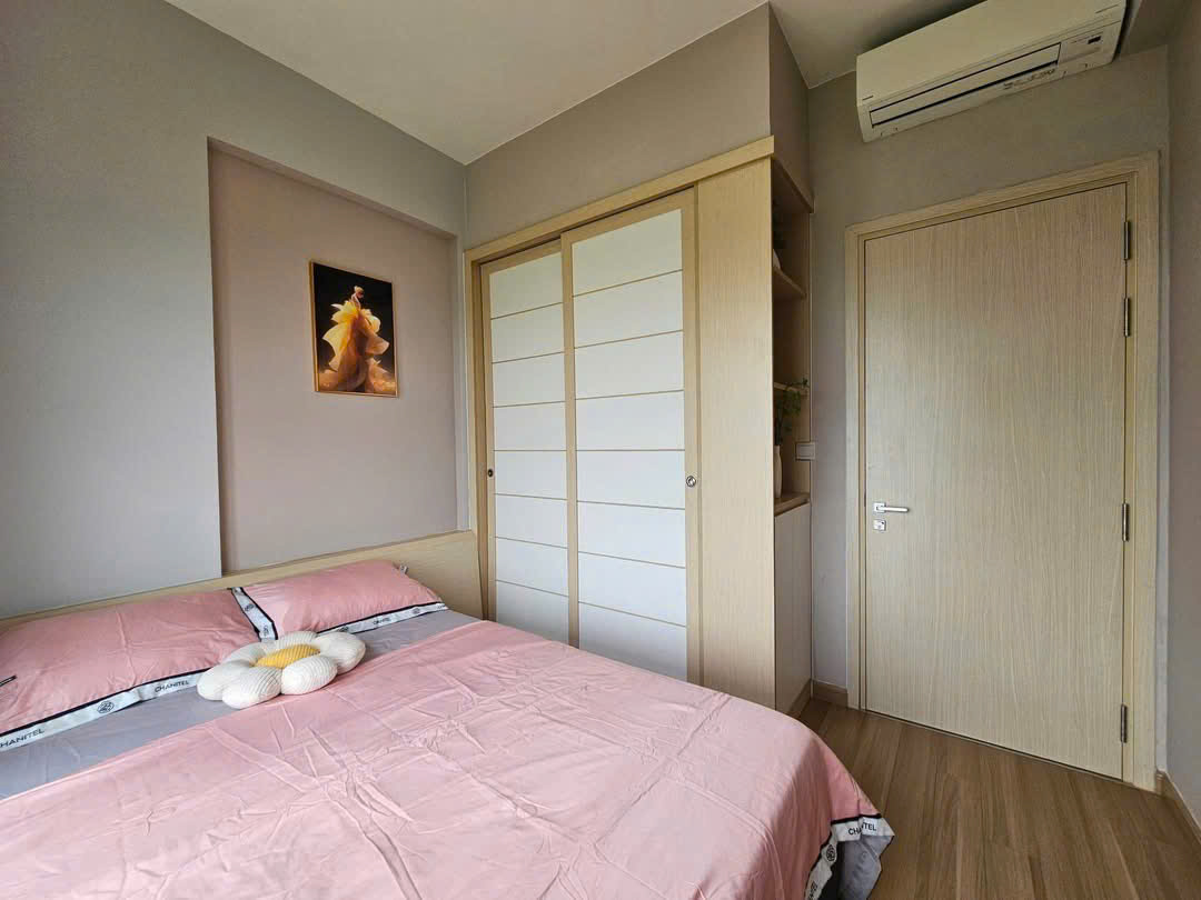 Good price apartment in Park 1 building 2 bedrooms nice furnished 10