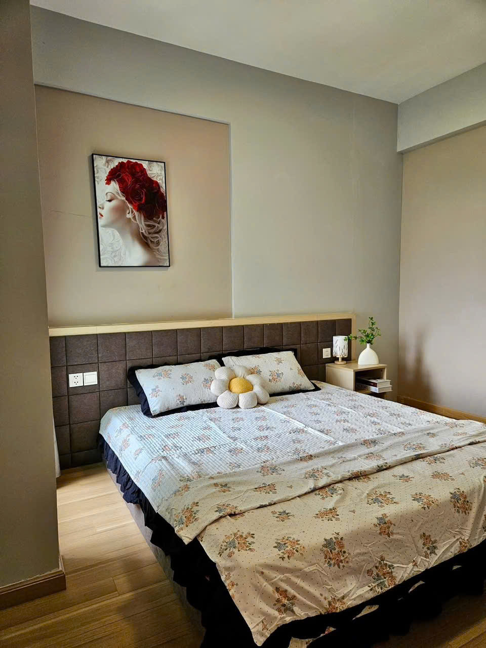Good price apartment in Park 1 building 2 bedrooms nice furnished 5