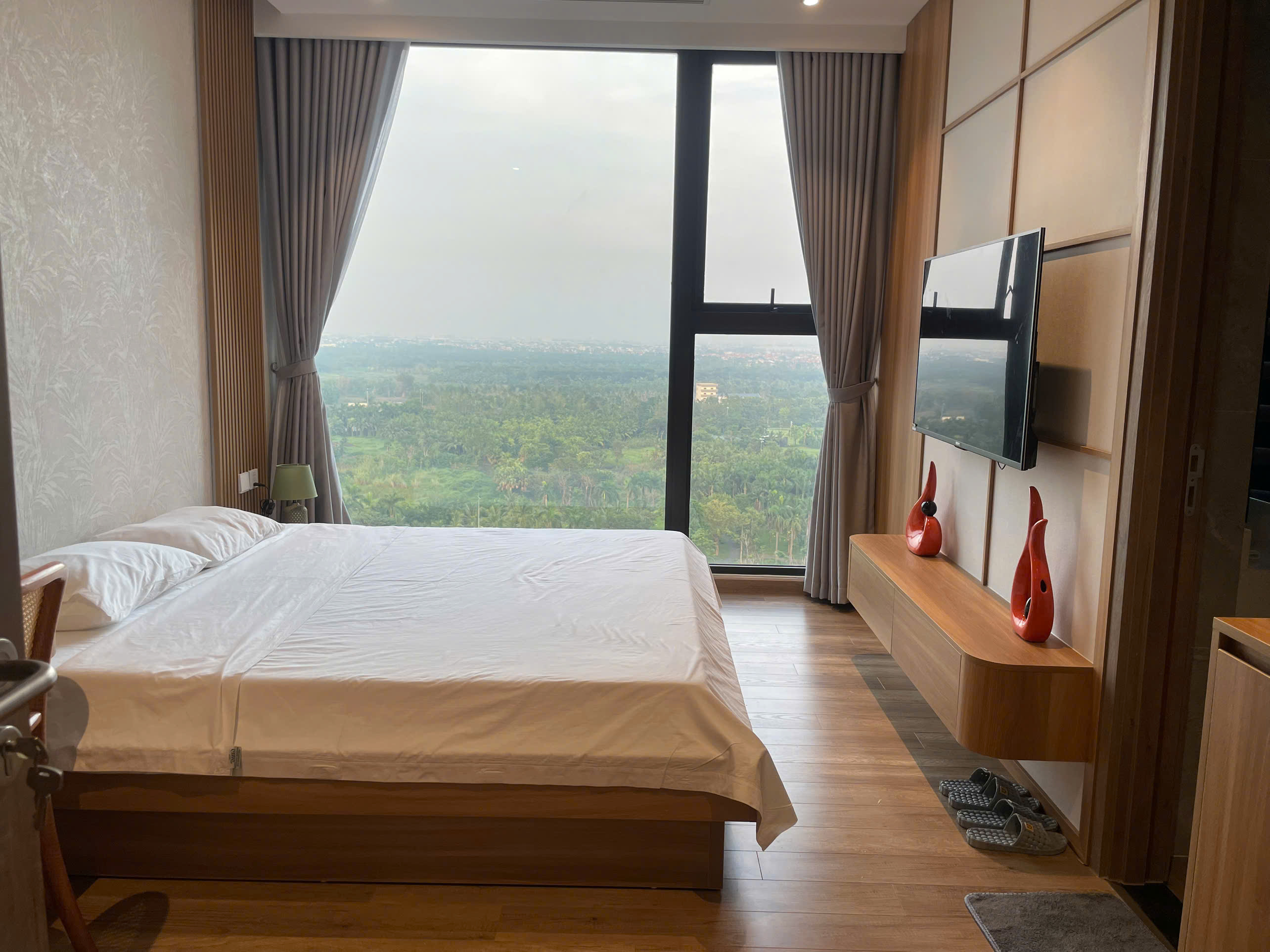 Japanese style apartment for rent in Landmark with lake view 5
