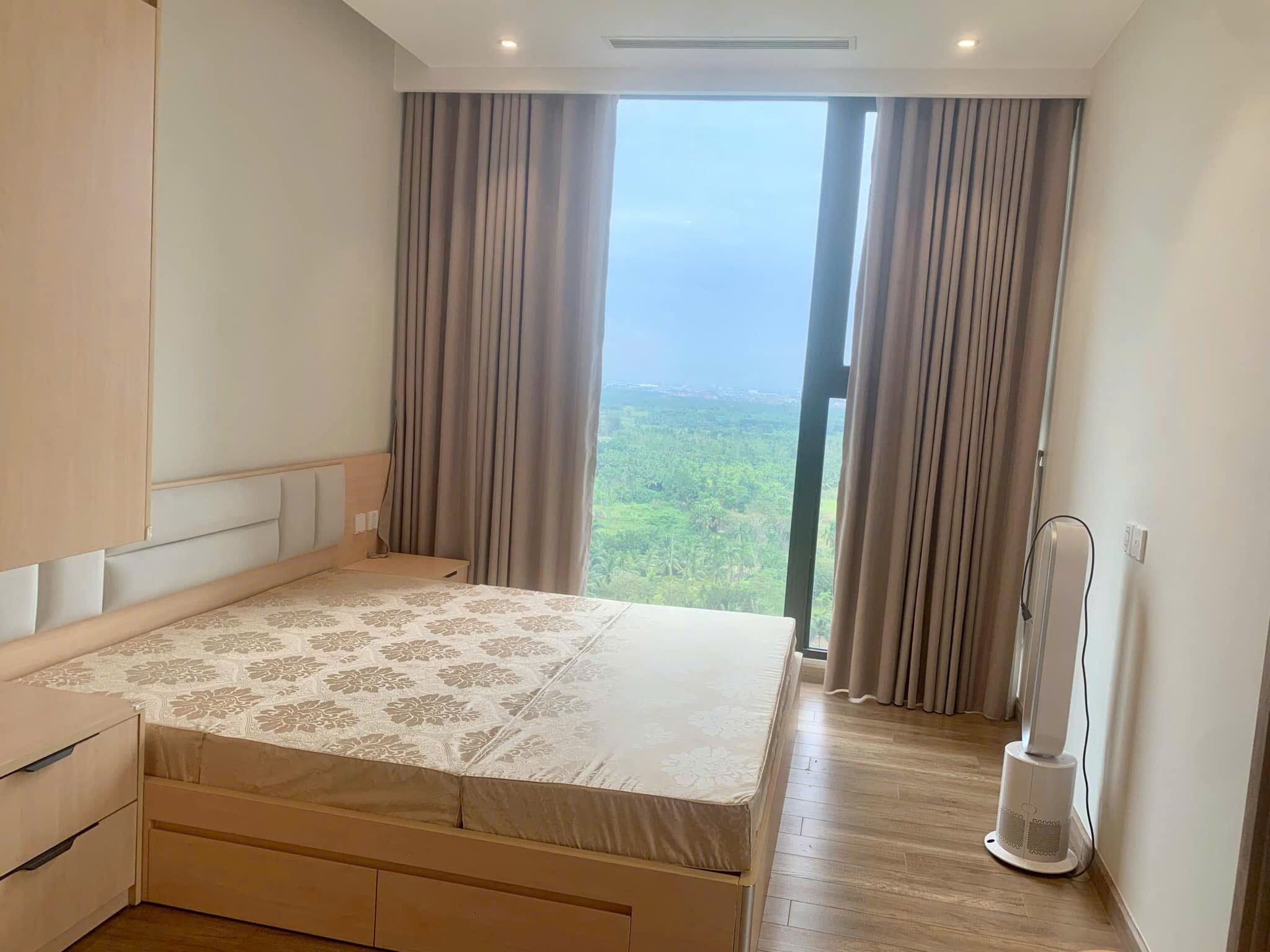 Japanese style apartment for rent in Landmark with lake view 9