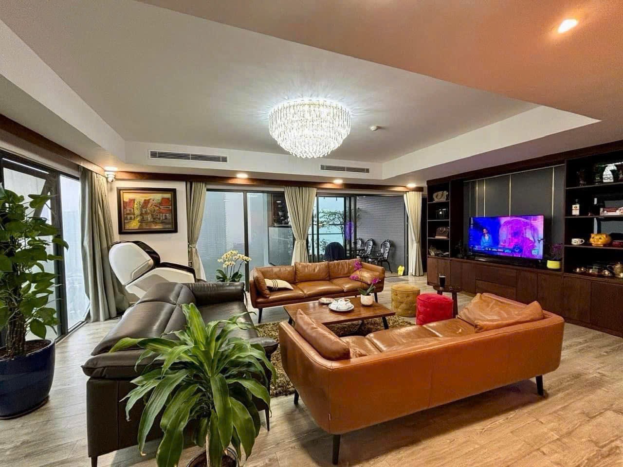 Large apartment 3 bedrooms 3 bathrooms in Lake 2 for rent 2