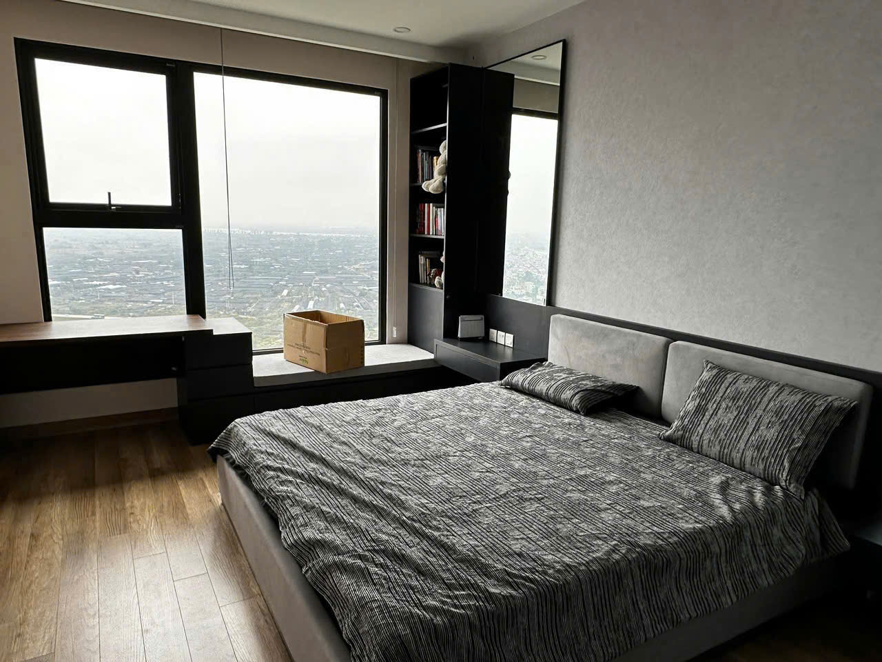 Modern 3-bedrooms apartment in H1 Haven Park 5