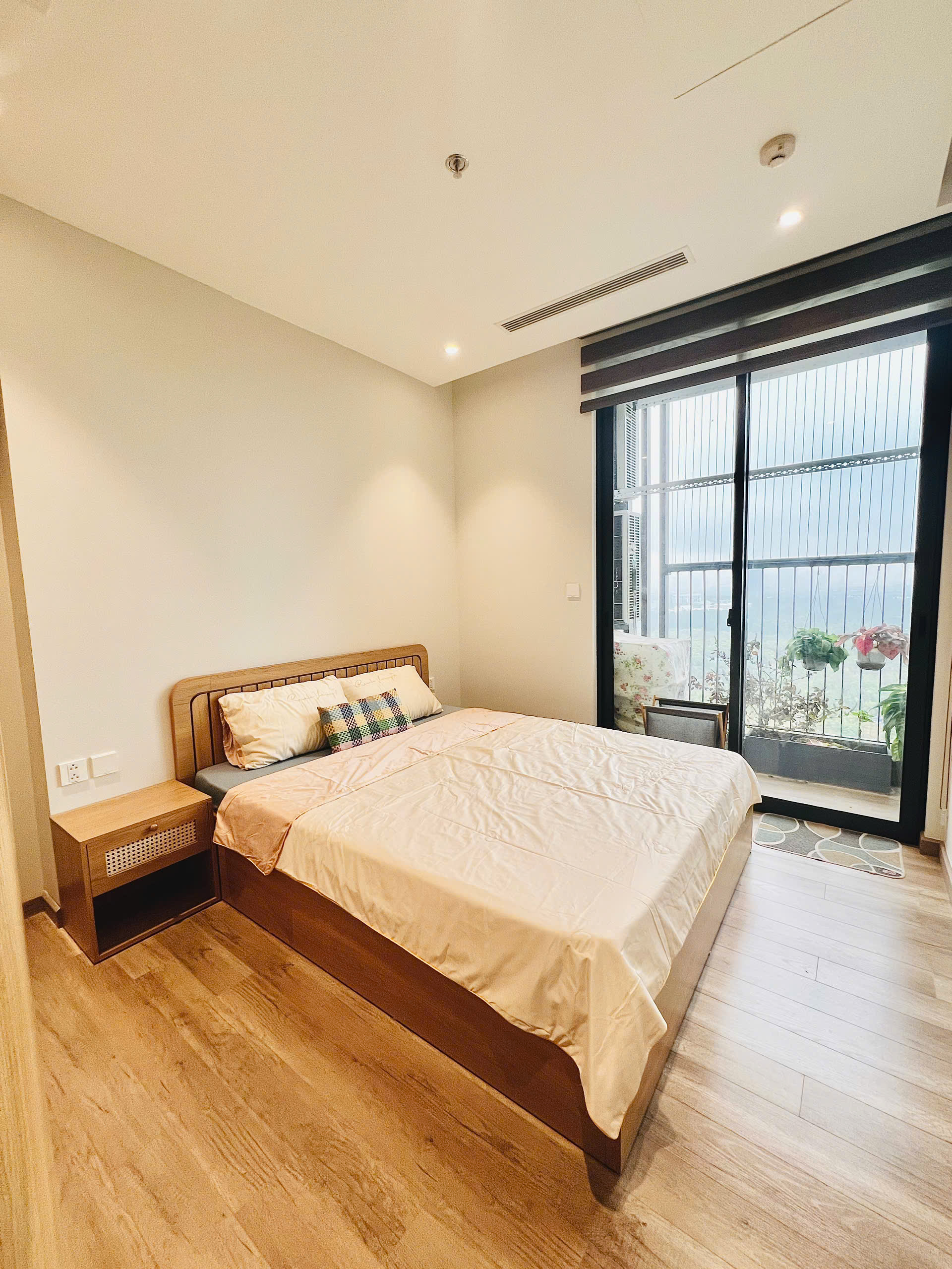 New 2 bedrooms apartment in Landmark with nice view 10