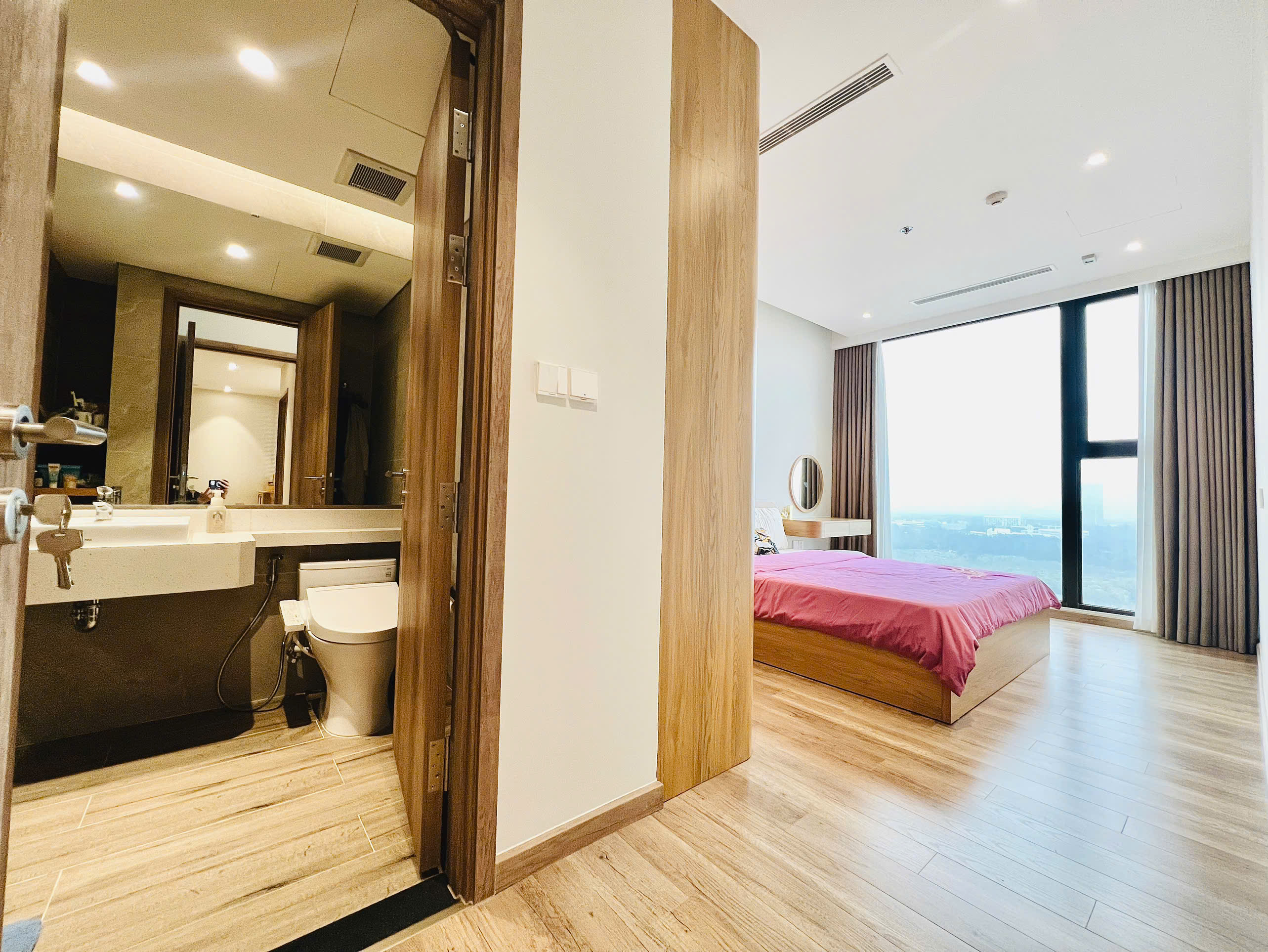 New 2 bedrooms apartment in Landmark with nice view 7