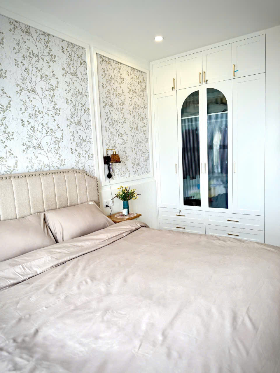 New 3 bedrooms apartment in S-Premium tower Sky oasis Ecopark 9