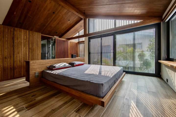 Newly renovated 3 bedrooms villa rental in Vuon Tung 9