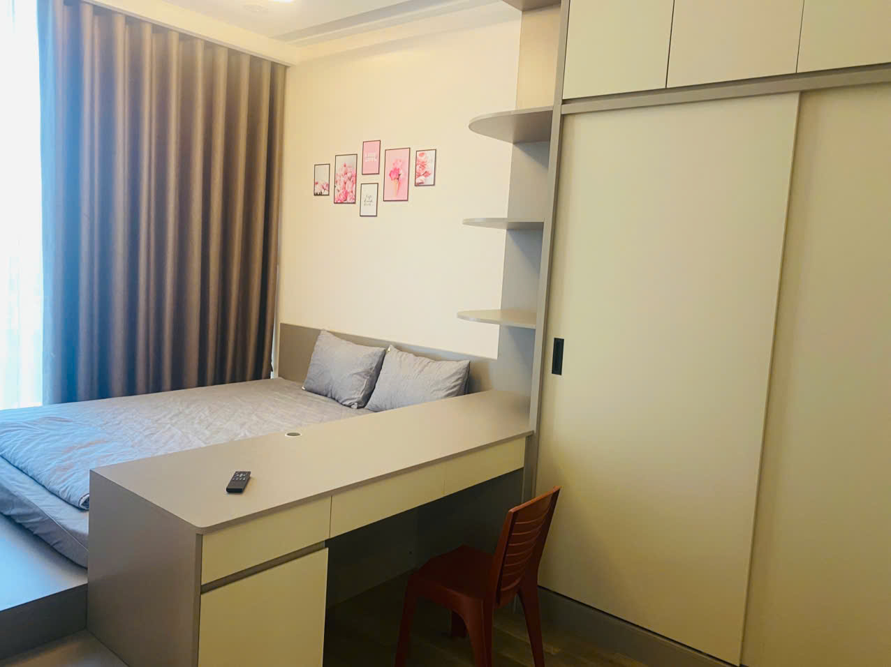 Nice apartment has 3 bedrooms in Solforest Ecopark 6