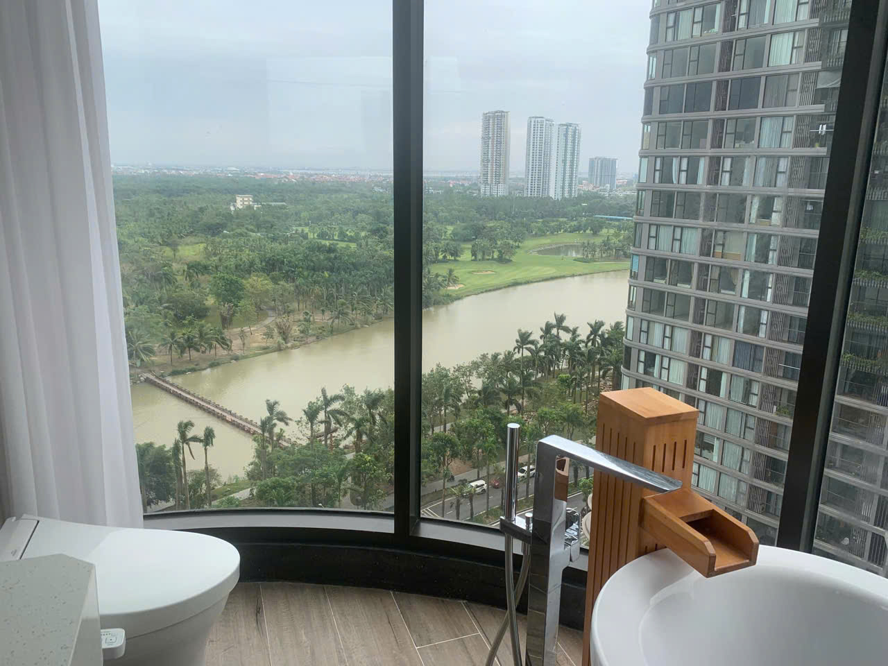Park view 3 bedrooms apartment for rent in Landmark Onsen 6