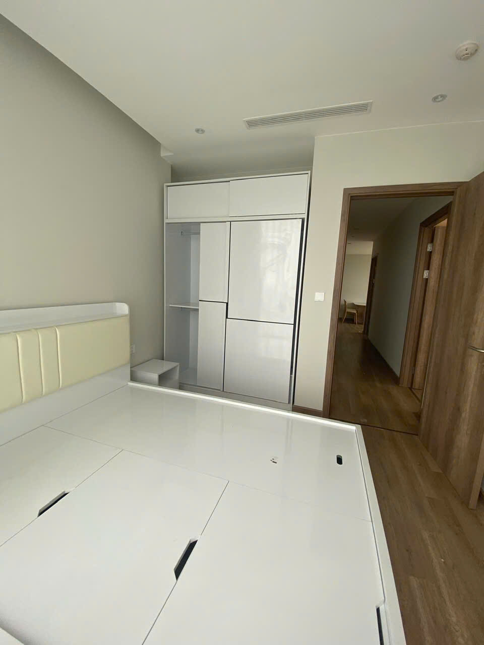 Park view 3 bedrooms apartment for rent in Landmark Onsen 7