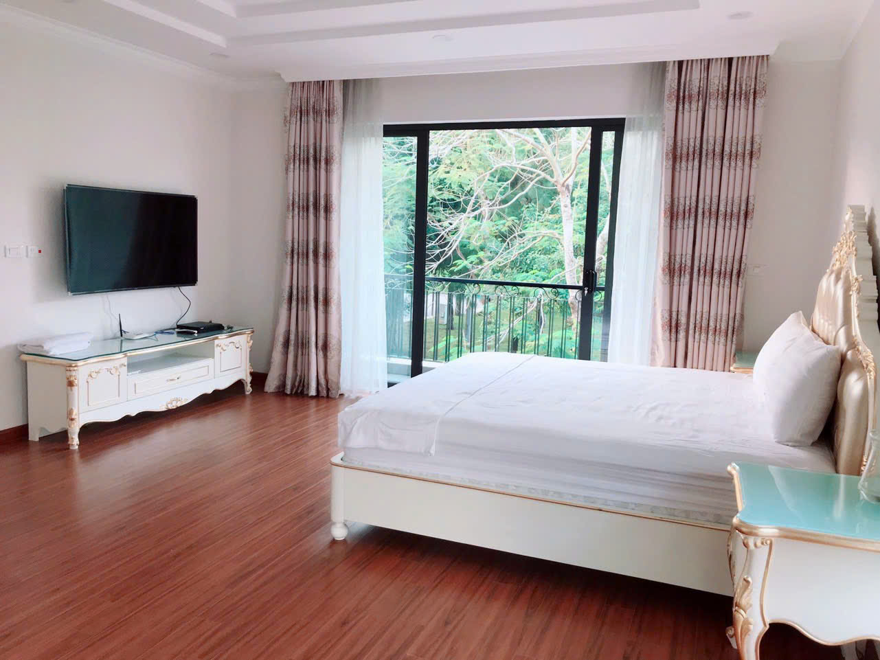 Parkriver furnished villa for rent 4 bedrooms fully furniture 7