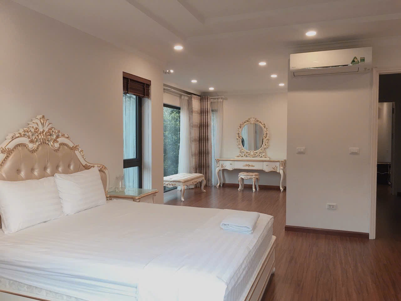 Parkriver furnished villa for rent 4 bedrooms fully furniture 9