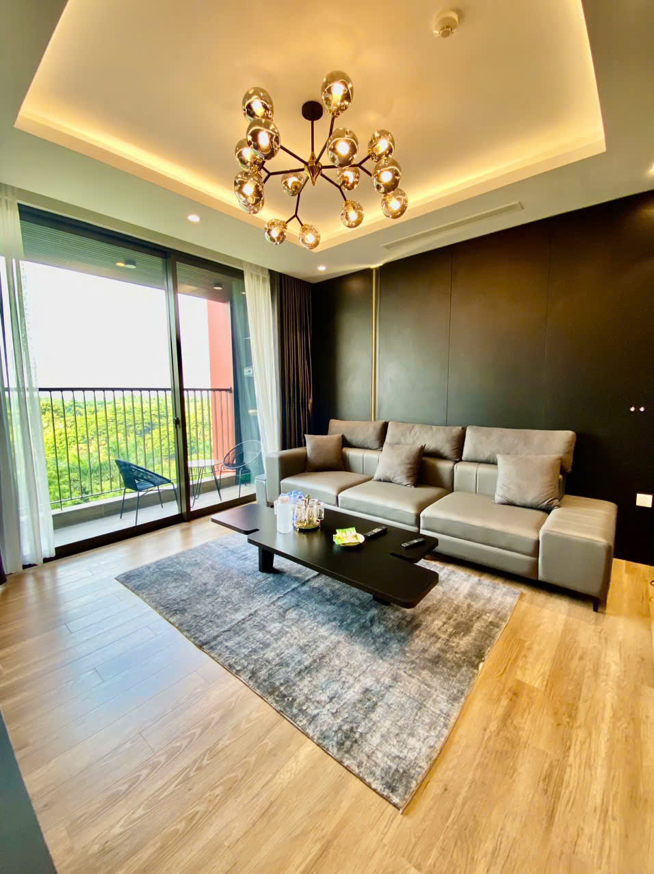 3 bedrooms nice apartment in Landmark Ecopark with furnished