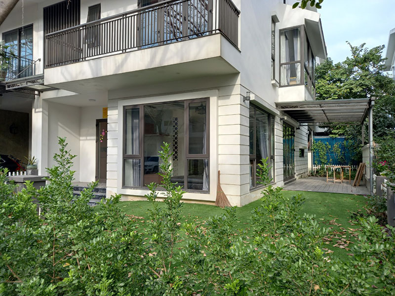 Bright villa in Mimosa , 5 bedrooms and garden