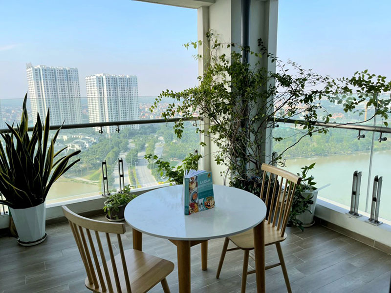 Lake view 3 bedrooms apartment in Lake 1 Tower