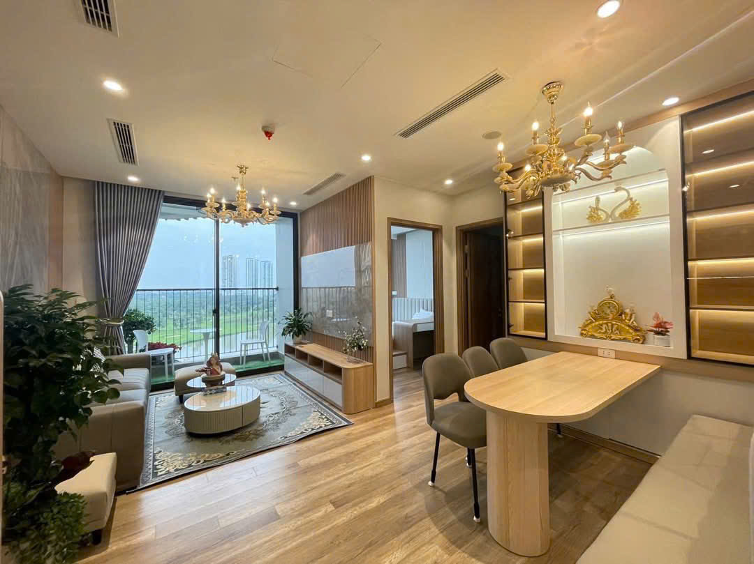 Nice apartment for rent in Landmark 2 bedrooms lake view