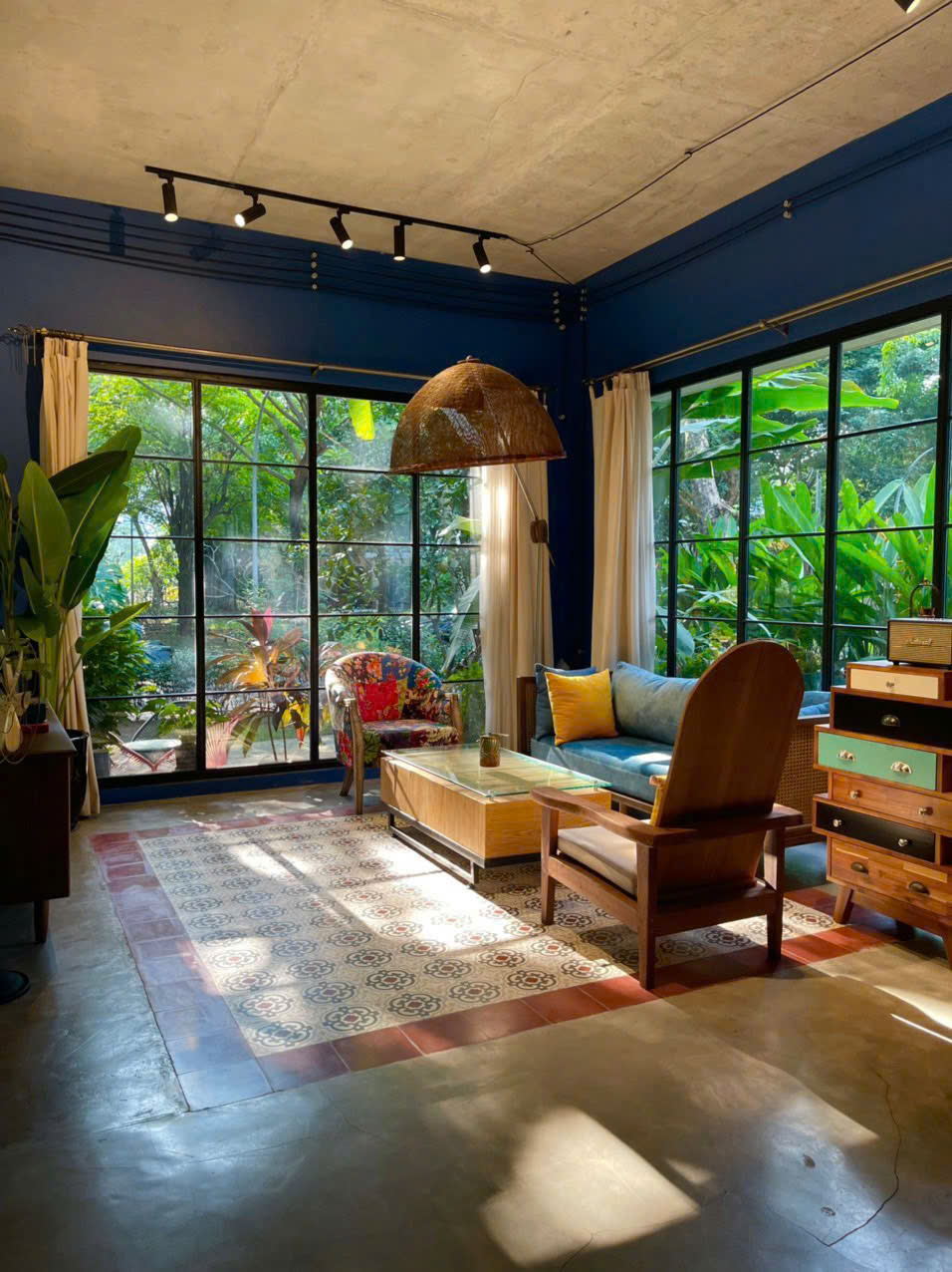 Nice villa for rent in Ecopark with 2 bedrooms